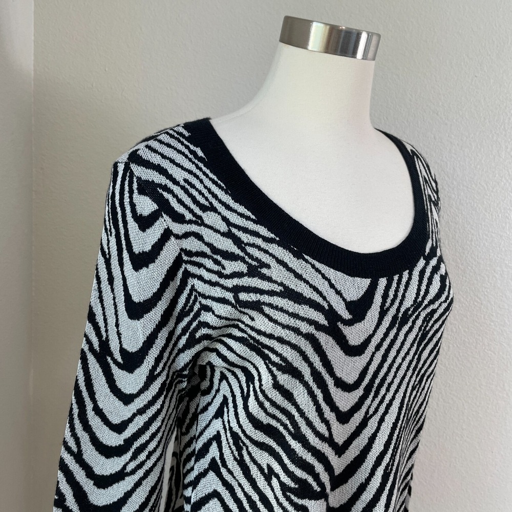 Calvin Klein Womens Large Zebra Animal Print Wool Blend Knit Sweater Lightweight - Picture 2 of 11